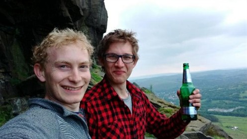 04 Tom & Vlad victory beer